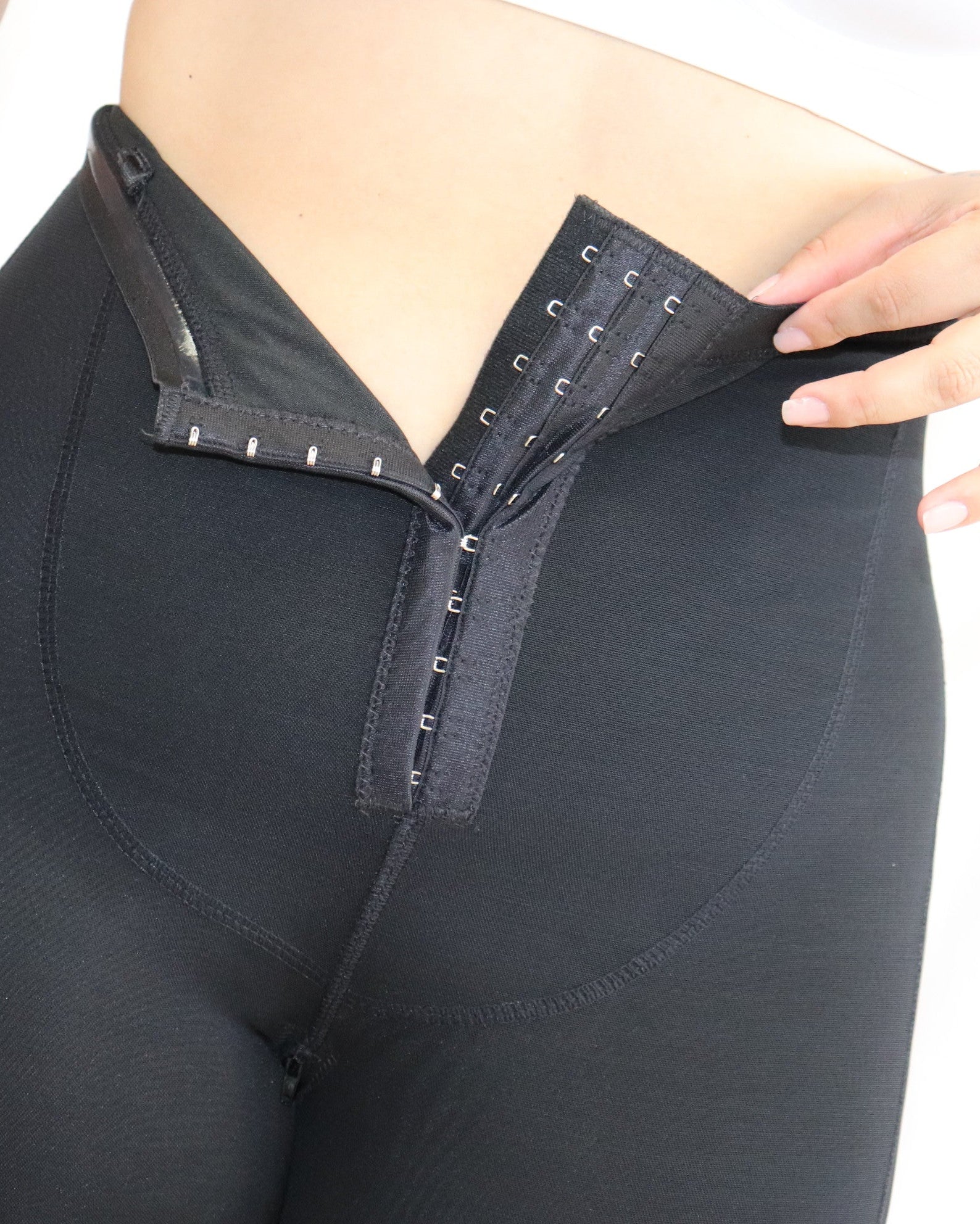 Short Moldeador Colombiano de Tiro Alto NayidaCore™ | Control de Abdomen y Realce Natural