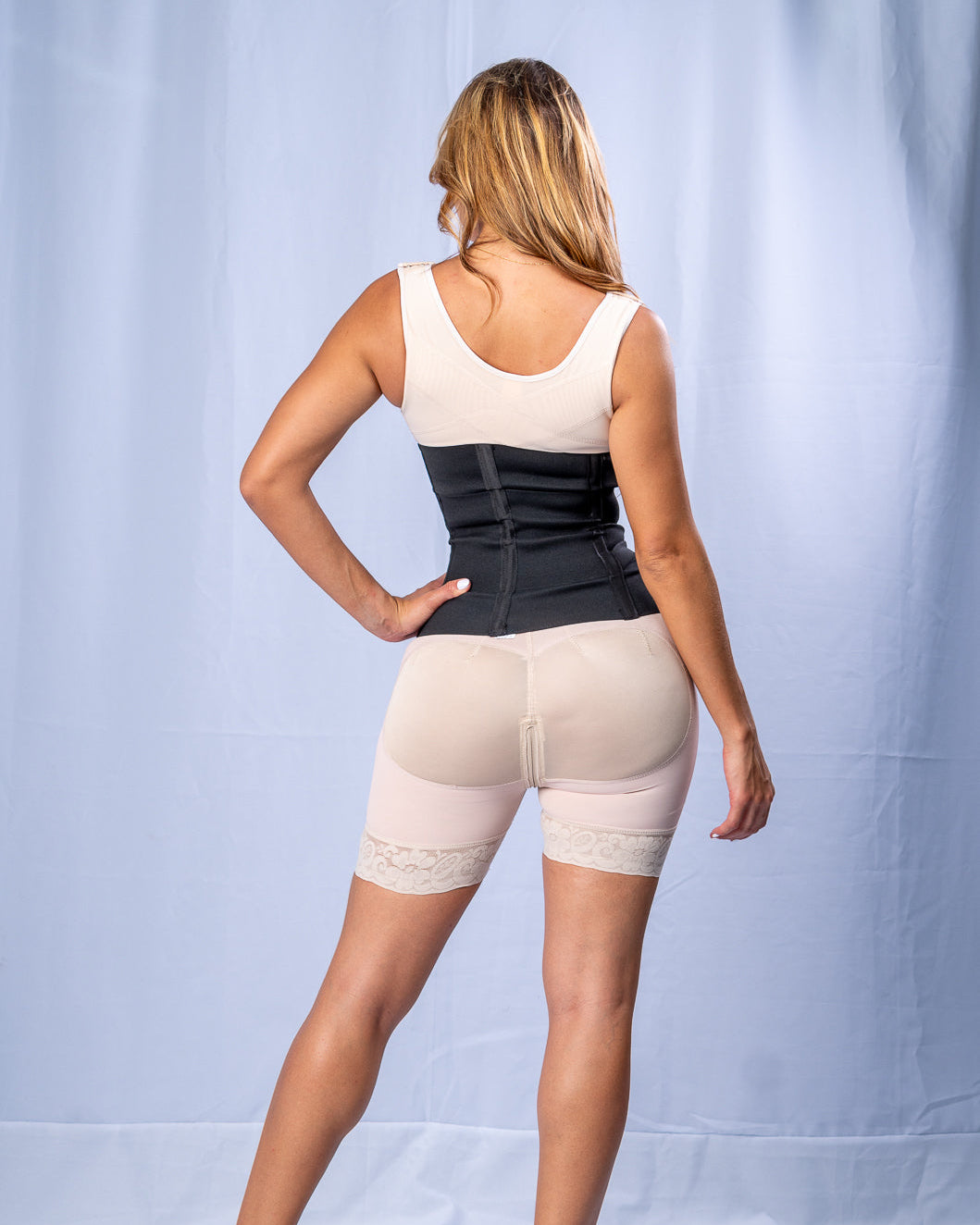 Faja Moldeadora Cintura de Avispa NayidaCore™ | Define tu cintura y realza tu figura con estilo