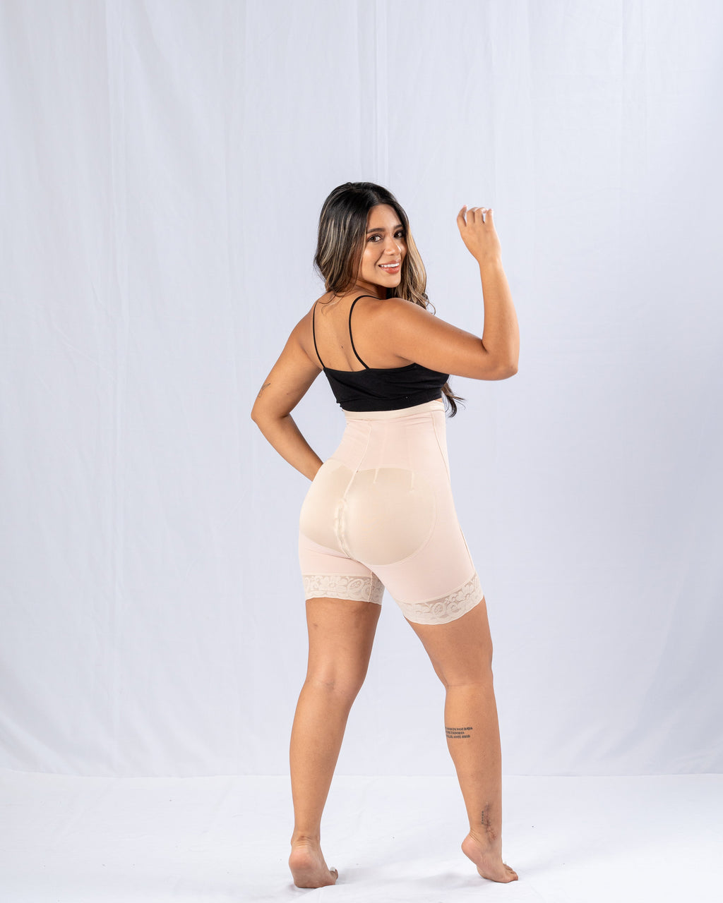 Short Moldeador Colombiano de Tiro Alto NayidaCore™ | Control de Abdomen y Realce Natural